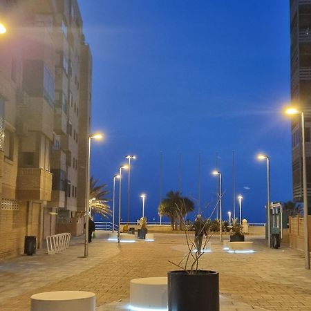 Apartamento En Paseo Maritimo Almeria Bagian luar foto