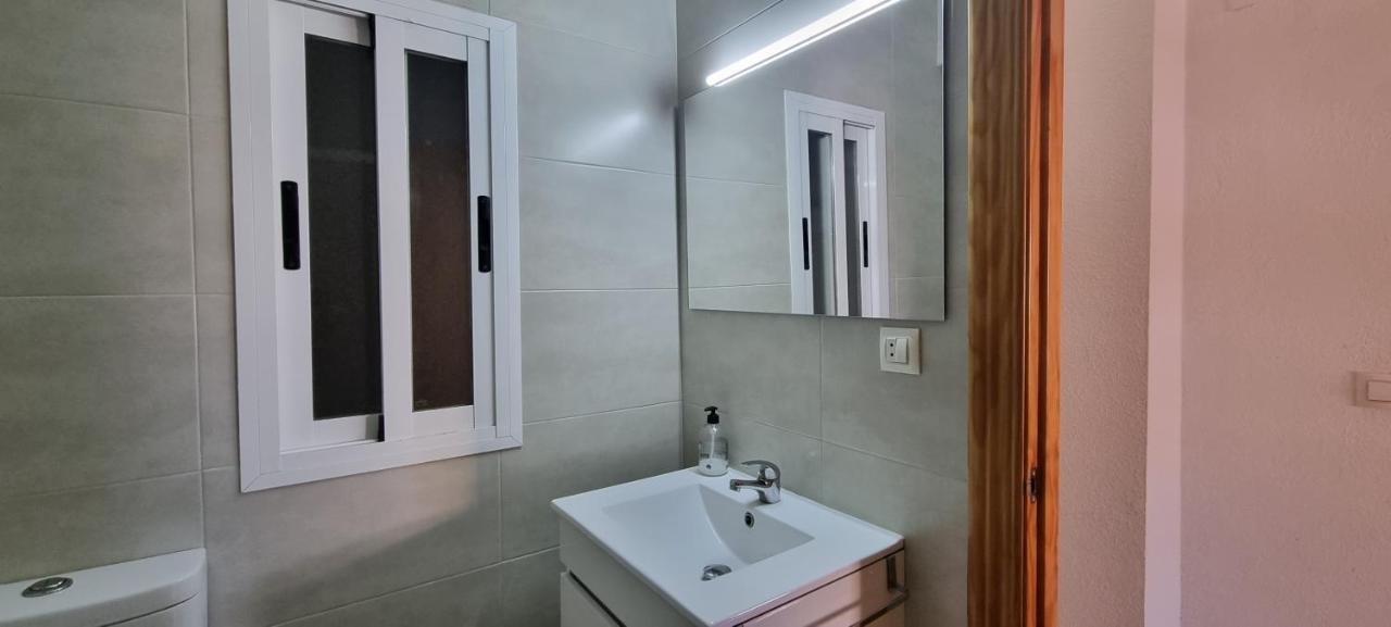 Apartamento En Paseo Maritimo Almeria Bagian luar foto